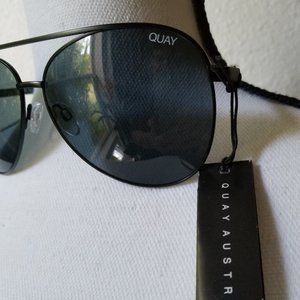 Quay Vivienne aviator sunglasses